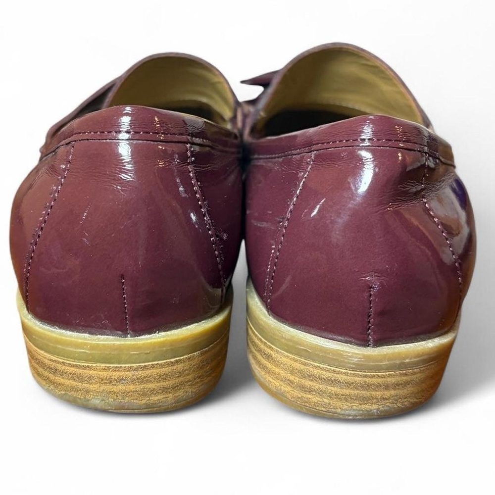 G.H. Bass & Co. Vintage Noelle Patent Leather Burgundy Tassel Loafers - Picture 6 of 7